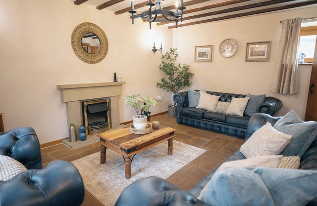 Die alte Mühle Cottage 2 Schlafzimmer 250 Jahre alte Hütte Whirlpool-Pool