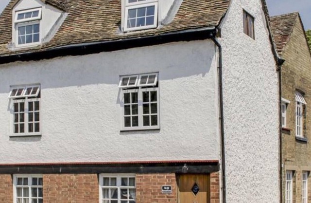 Die alte Rose und die Krone - St. Neots