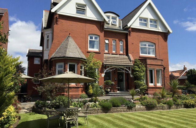 The Old School House - One Bedroom Apartment 11