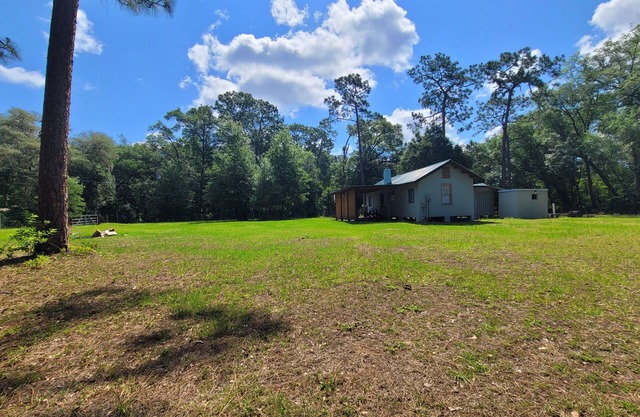 The Olde Salt Springs Cabin