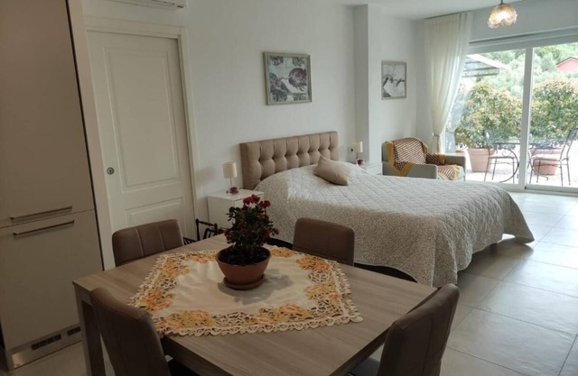 Studio-Exklusiv-Ensuite Dusche-Terrasse