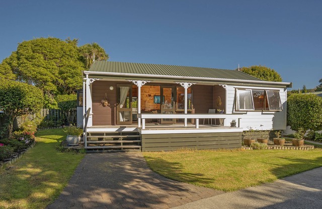 The Onemana Cottage - Onemana Holiday Home, ONEMANA