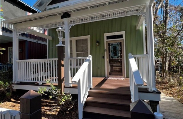 The Orange Blossom Cottage - Steinhatchee Landing - Creekside - Sleeps 8