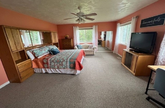 The Orange Room at the Salem House Deluxe private Bedroom in shared living space
