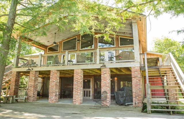 Die Oxbow Lodge am Bruiner See