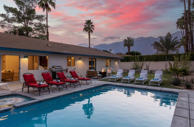 The Palms at Escoba - Sprawling 5Bd/3Ba Stunning Home!