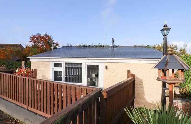 THE PARK INN PIGGERY, pet friendly, with a garden in Kingskerswell