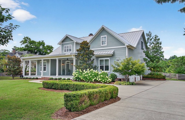 The Parkview: 4,120 SF Luxe Farmhouse: 3-min to DT Franklin