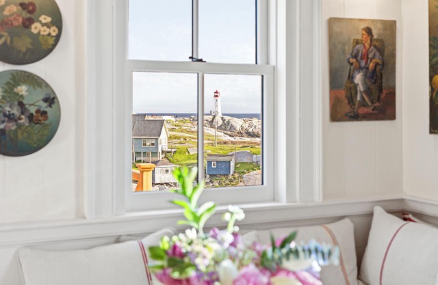 The Peggy's Cove House; with unrivalled panoramic view!