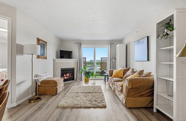 The Penthouse Balcony Fire Pit BBQ A/C