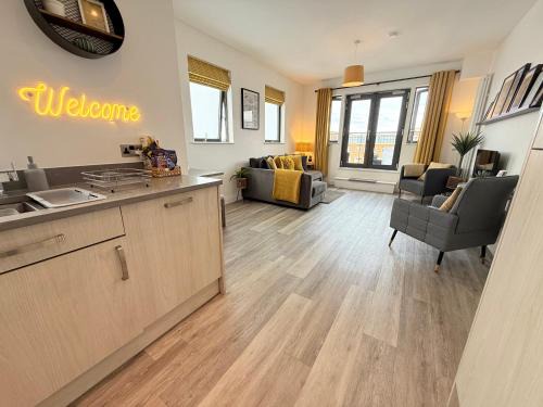 The Penthouse Margate, Balconies, Sea View, Gated Parking, Air Con!