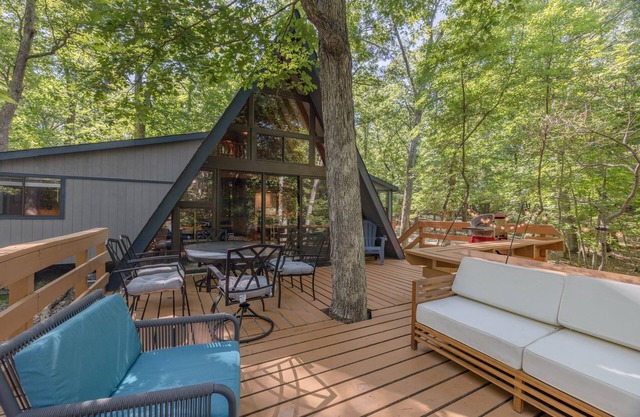 The Perch Chalet by Innsbrook Vacations!
