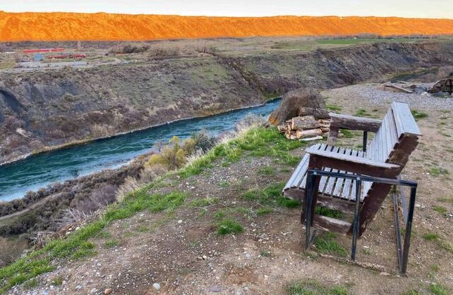 The Perch Riverfront on 40 acres