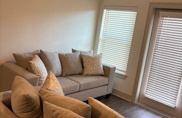 The Perfect Escape apartment with AC, WiFi in delightful Richmond