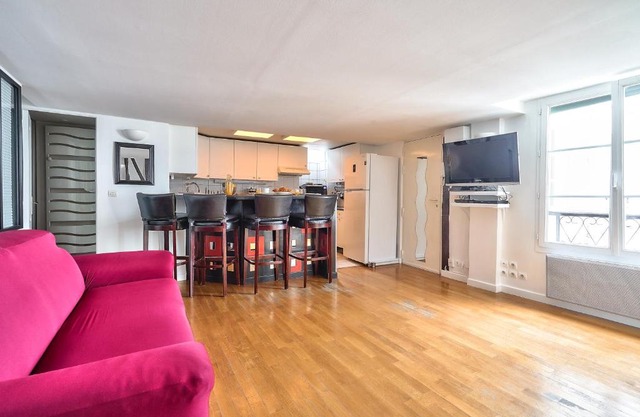 The Perfect Parisian 2 bdrs flat at Le Marais