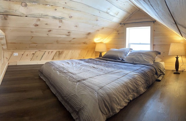 The Pine Loft Cabin #17