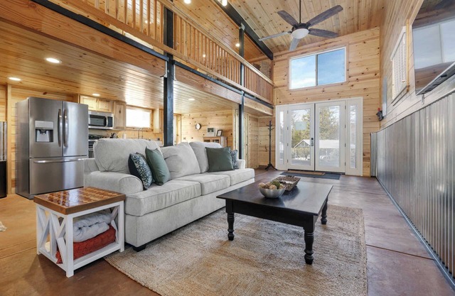 The Pine Loft | Family-Friendly Nature Retreat