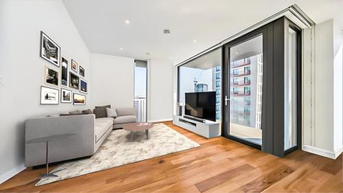 The Place- Greenwich 2-Bed flat
