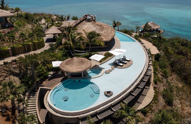 The Point Estate by Fantasia Villas