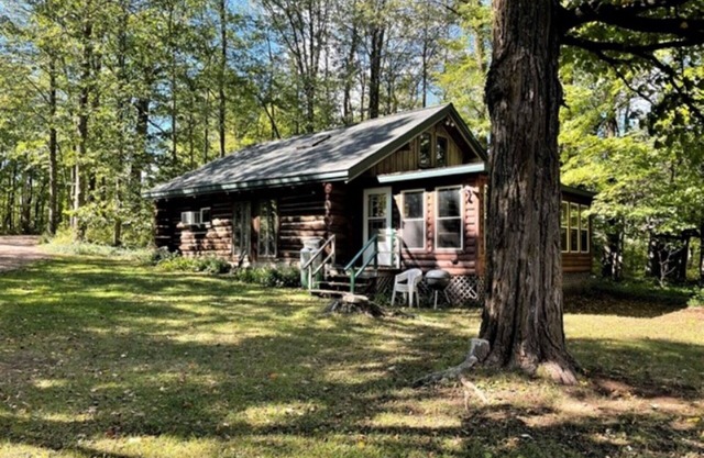 The Pond Cabin | 2 Bed, 1 Bath