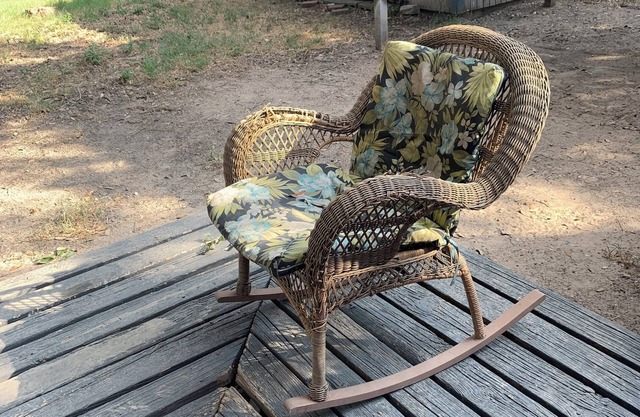 The Purple Cottage - 2 Bed 1.5 Bath in Bryan, TX