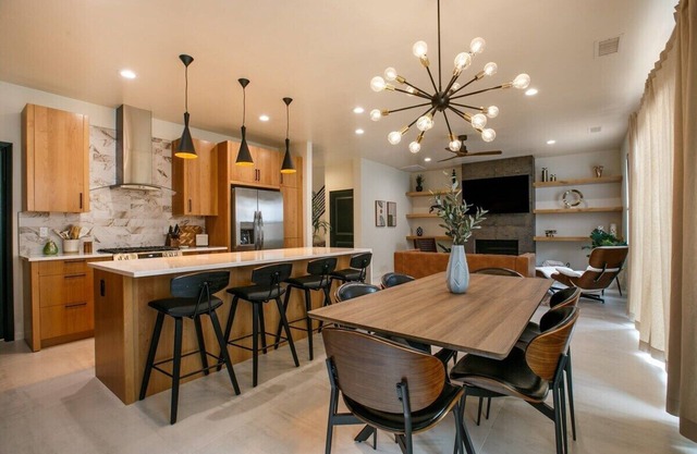 The Q by Velo - Stylish Mid-Century Modern Home
