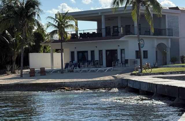 Villa Debra - Luxus am Strand