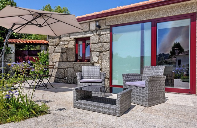 Landhaus Carvoeiras 'Casa T1' mit Seeblick, Wi-Fi und Klimaanlage