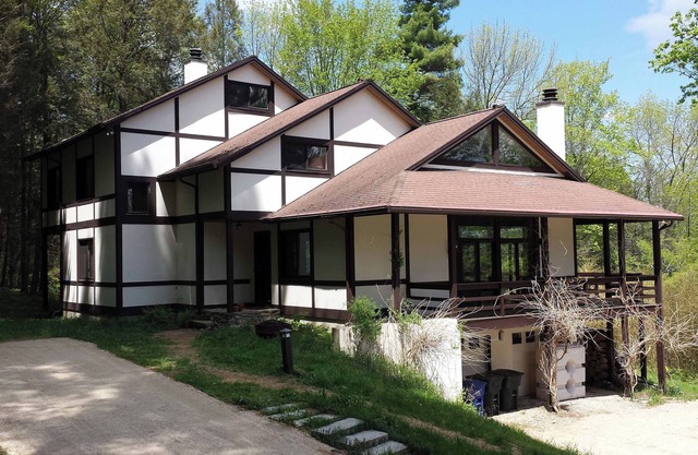 The Race Mountain House