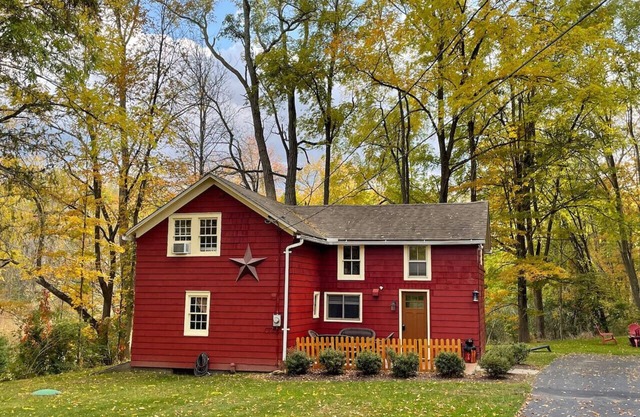 The Red Country Cottage