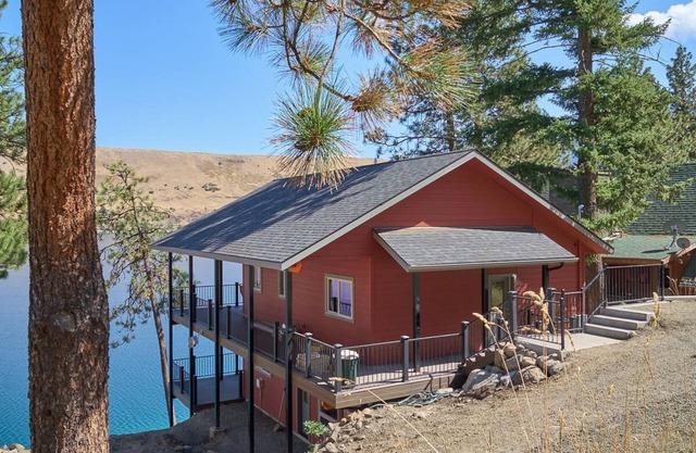 The Red Kokanee at Wallowa Lake