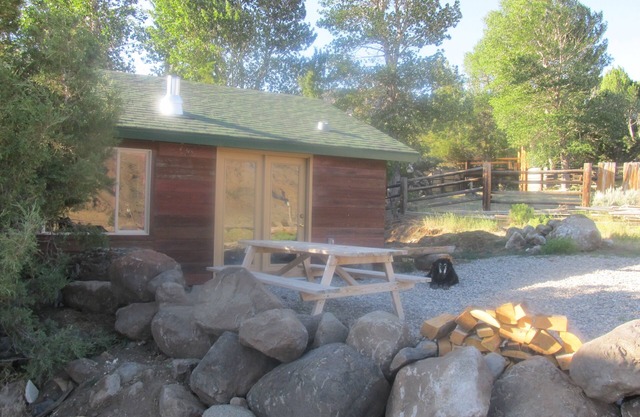 Die Remington - Yellowstone und Cody Cabin mit spektakulärer Aussicht.