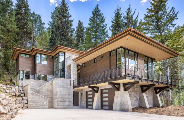 THE RESERVE - Luxury Mountain Estate, Mountain View, Hot Tub, Walk to Ski Runs