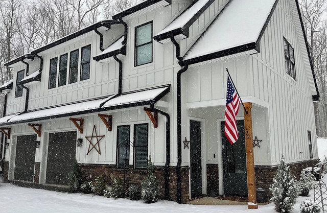 The Retreat at Candlers Mountain - Near Liberty University & Downtown Lynchburg