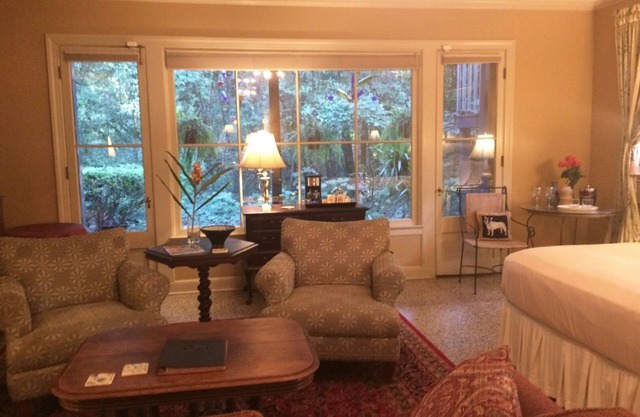 The Rex Room Suite Overlooking the Forest