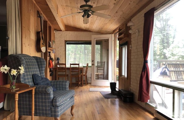 The River Island Hideaway near Wakefield, Quebec