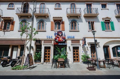 The Roar Bar - Elyhaven Venice 89 Fireworks & Sea View