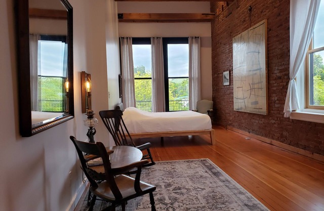 The Royal Block - Room 4