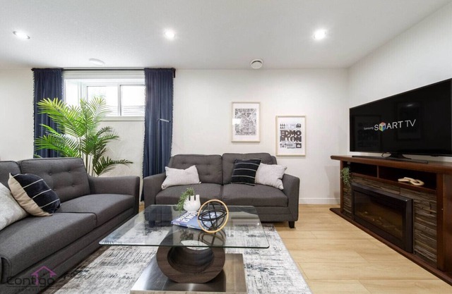 The Sanctuary Suite Near Rogers and WEM WiFi