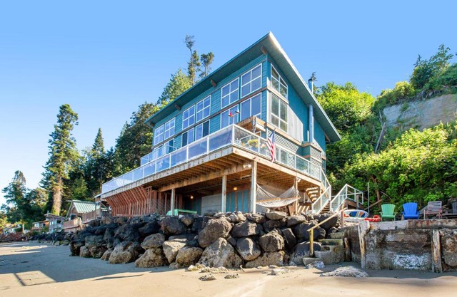 The Sandy Beach House