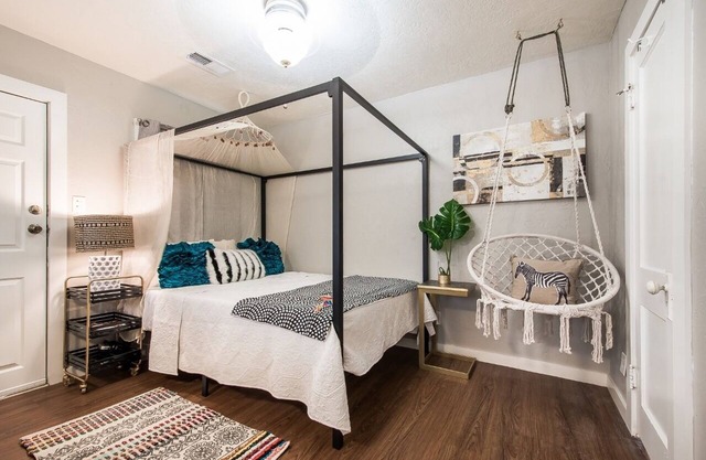 Das SASSY Studio ~ zwei Blocks vom Texas A & M Campus entfernt!