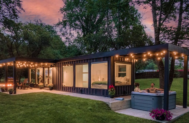 Luxurious Shipping Container w/ hot tub, beautiful views & privacy