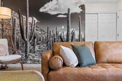 The Scott Pad - Remodeled space, large pool, centrally located in the heart of Scottsdale!