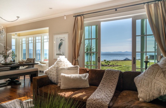 The Sea Lion Ocean Front Luxury Estate