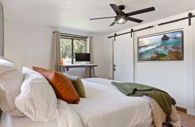 The Shady Knoll - Peace & Quiet near the Rogue River!