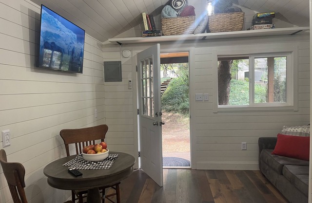The Shed@LivelyFarmnnA tiny house on the edge of everything in Newberg. nn