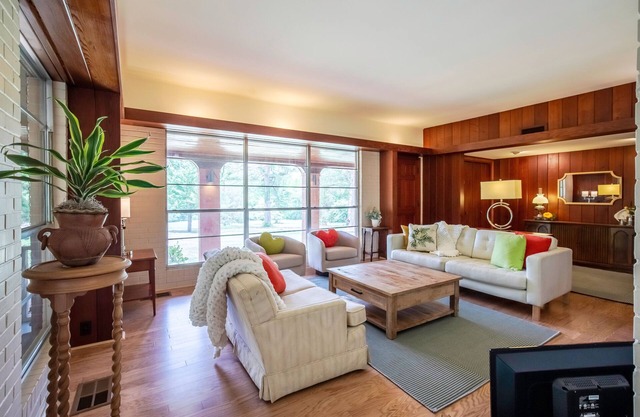 The Shields, Multi-Family Stay by Velvet Ditch Villas
