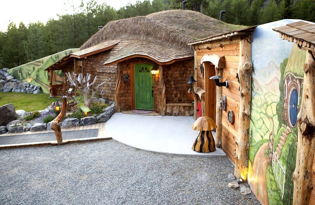 Das Auenland von Montana ist das einzige echte Hobbit-Haus, in dem Sie im gemütlichen Hobbit-Stil übernachten können