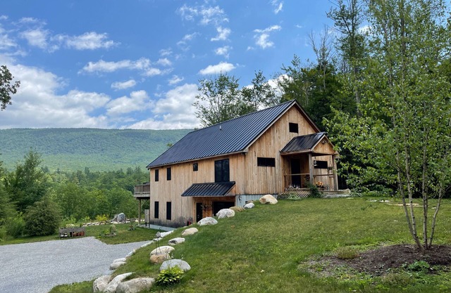The Skyline Cabin - Hot Tub - Fire Pit - Skyline Views