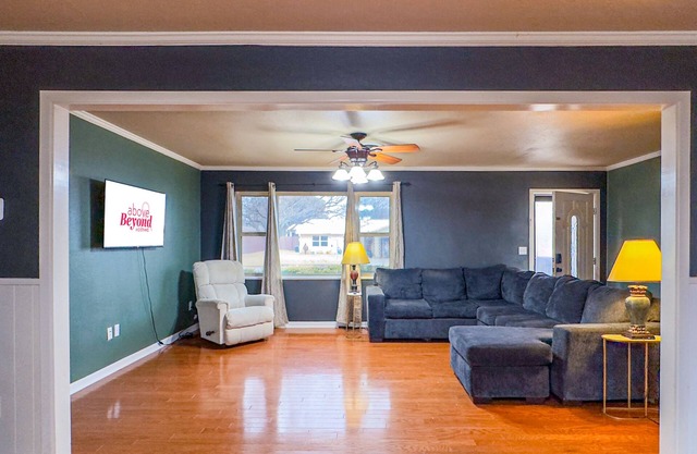 The Spacious Avocado | 4 Bed, 2 Bath